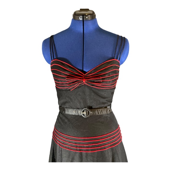 Vintage 1980s Betsey Johnson Party Dres size 8 EUC - Picture 2 of 5